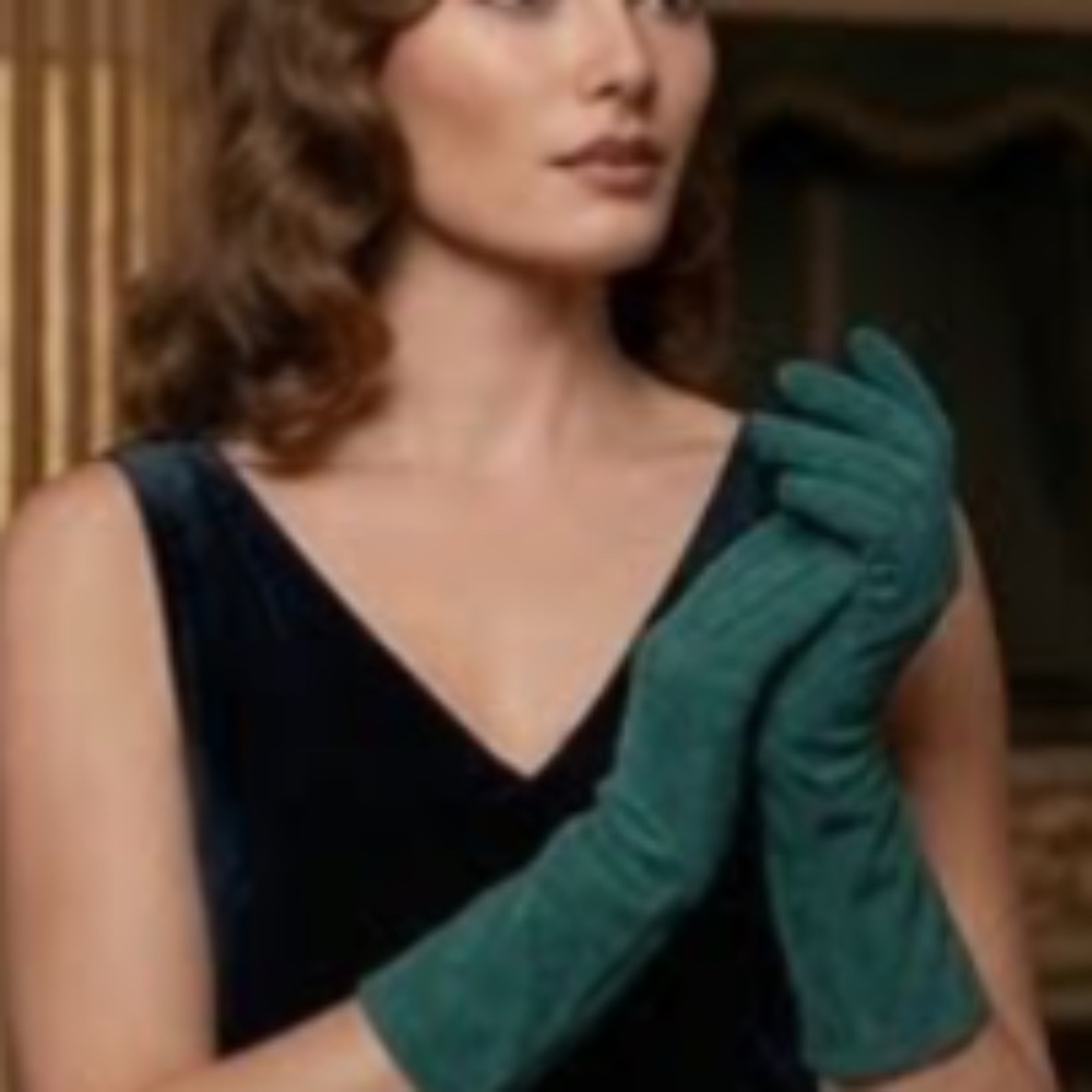 Adrienne Landau Genuine Suede Forest Green Gloves